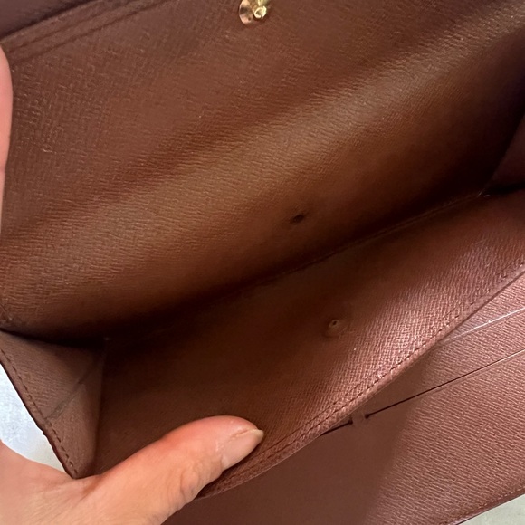 International LV wallet - Picture 4 of 7